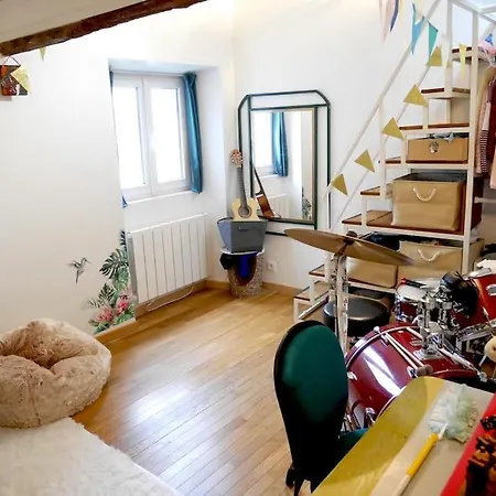 Holiday home Belle Maison A Lagny, Proche De